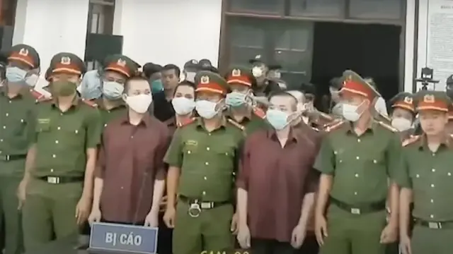 Các bị cáo trong phiên tòa sơ thẩm xét xử vụ án Tịnh thất Bồng Lai hôm 21/7