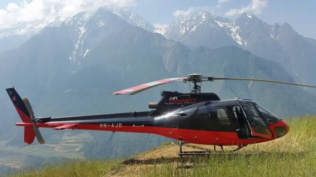 एअर डाइनेस्टीको हेलिकप्टर