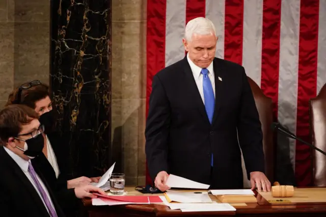 مایک پنس، معاون ترامپ در دور اول ریاست جمهوری