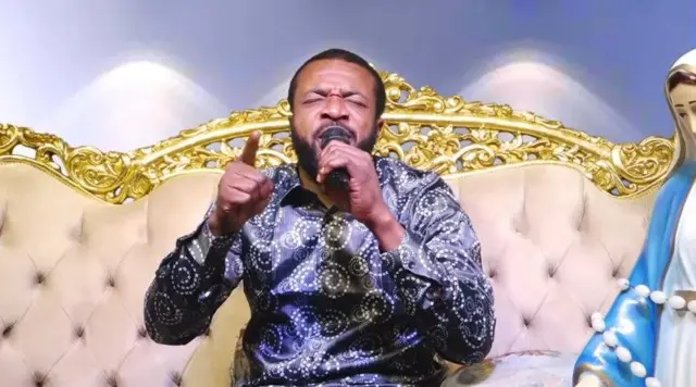 Foto Ebuka Obi oge ọ na-ekpe ekpere