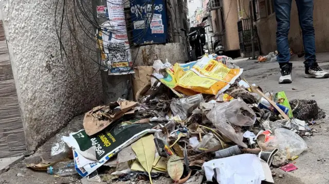 ओल्ड राजेंद्र नगर की गलियों में कूड़े का ढ़ेर