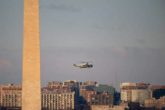 Ndege ya Marine One ilipokuwa ikiondoka katika ikulu ya White House