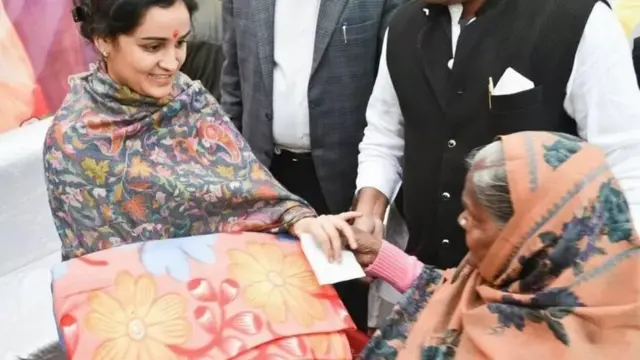 अपर्णा यादव