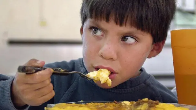 alumno en aula argentina