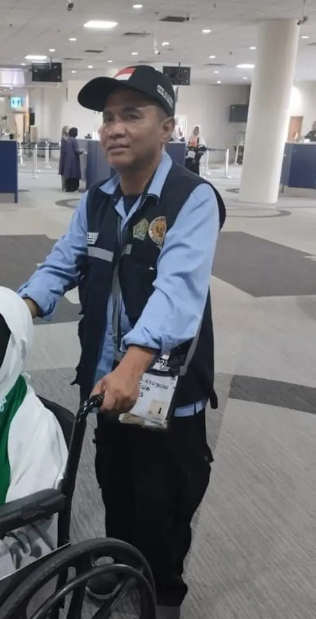 Ketua Kloter 33 Surabaya, Rusydi Baya'gub.