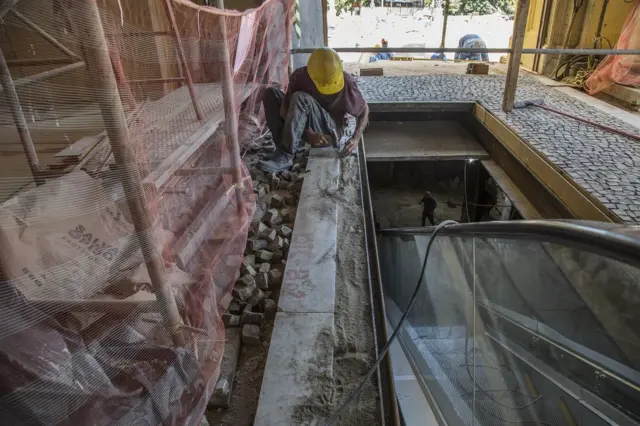 No restauro do museu, o monitoramento arqueológico tem ocorrido ao mesmo tempo que as obras