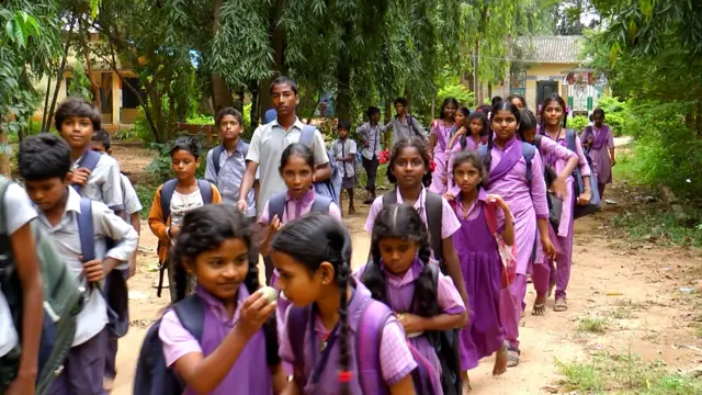 విద్యార్థులు