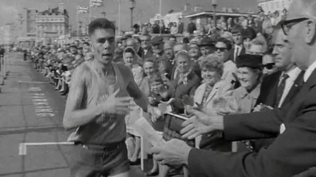 پس از لغو محرومیت، تارانت دو بار برنده ماراتن لندن به برایتون شد