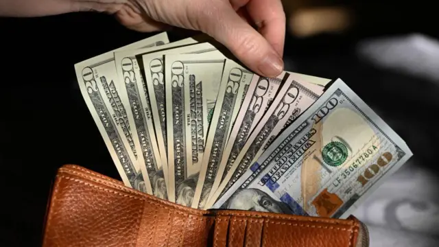 ဒေါ်လာနေရာမှာ အစားထိုးဖို့ ရွေးချယ်စရာနည်းပါး