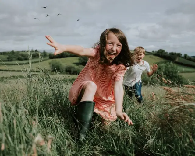 গবেষকরা শিশুদের শারীরিক কার্যকলাপে বেশি জোর দিয়েছেন।