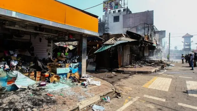 దాడుల్లో ధ్వంసమైన ముస్లింల ఇళ్లు, వ్యాపారాలు