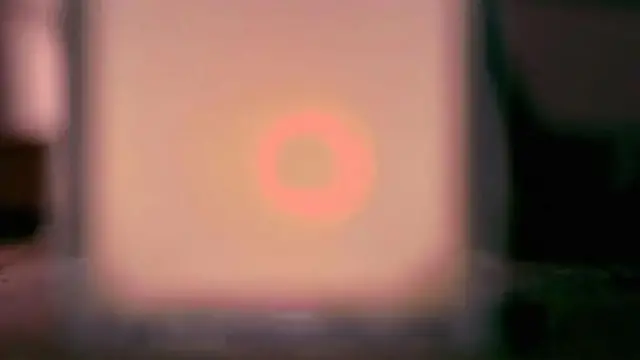 வானம் ஏன் நீல நிறத்தில் காட்சி அளிக்கிறது? ஆராய்ச்சிக்கு டிண்டால் பயன்படுத்திய கருவி என்ன?