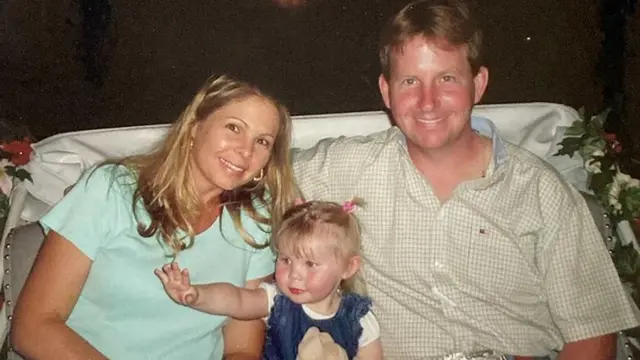 Scott, Tracey y Hailey cuando era pequeña 