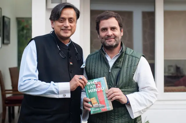 शशि थरूर की किताब