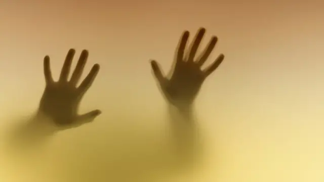 নারী সহিংসতা।