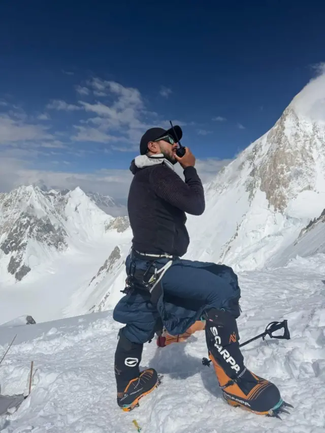 14 शिखरे
