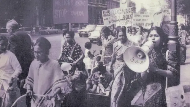 ১৯৭১ সালের তেসরা এপ্রিলে লন্ডনে বাঙালি নারীদের প্রথম মিছিল
