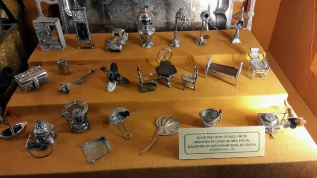 ஹைதராபாத் நிஜாமின் இரண்டு கிலோ எடையிலான தங்க பாத்திரங்கள் மாயம்