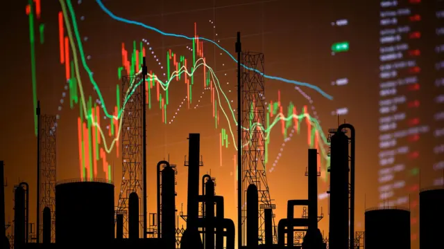 همچنان میزان نفتی که تولیدکنندگان هر روز برای مصرف‌کنندگان می‌فرستند، افت شدیدی داشته است