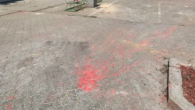 Ostaci sukoba su na pločnicima