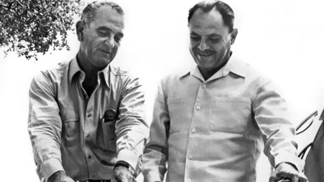 उपराष्ट्रपति जॉनसन टेक्सास के अपने रैंच में राष्ट्रपति अयूब ख़ान के साथ