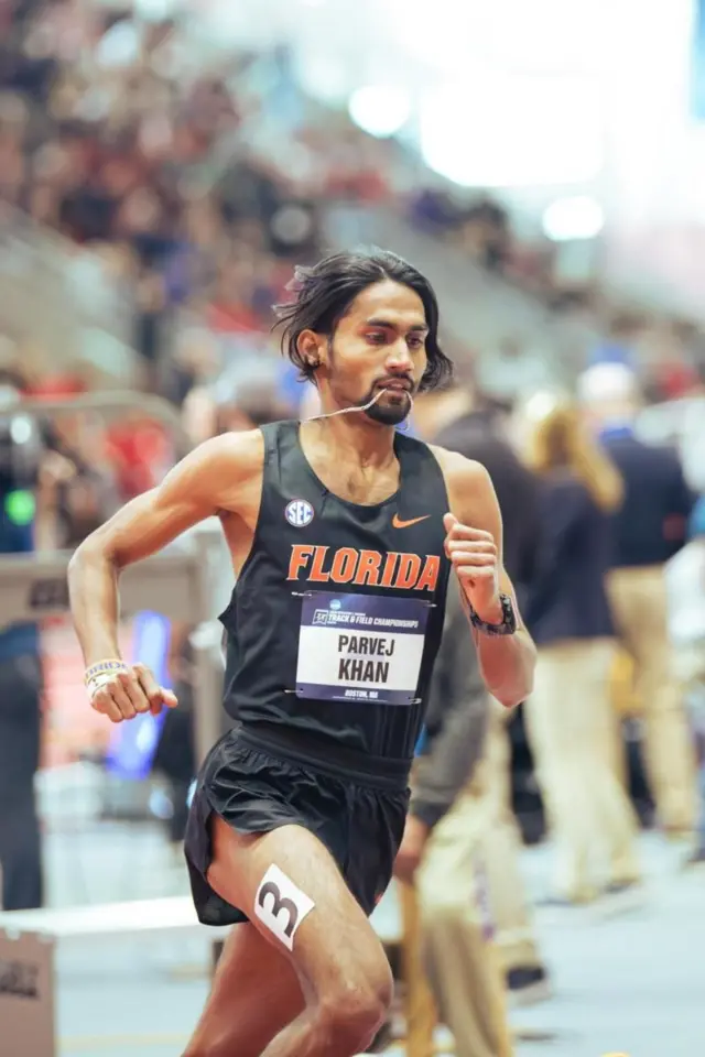 પરવેઝ માટે અમેરિકન યુનિવર્સિટીમાં રહેવાનું આસાન ન હતું. અમેરિકામાં જીવન શરૂ કરતાં પહેલાં કેટલાક પડકારો પણ સર્જાયા હતા