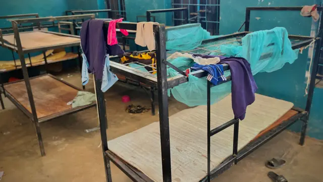 Ilegbe awọn akẹkọọ ni Papiri