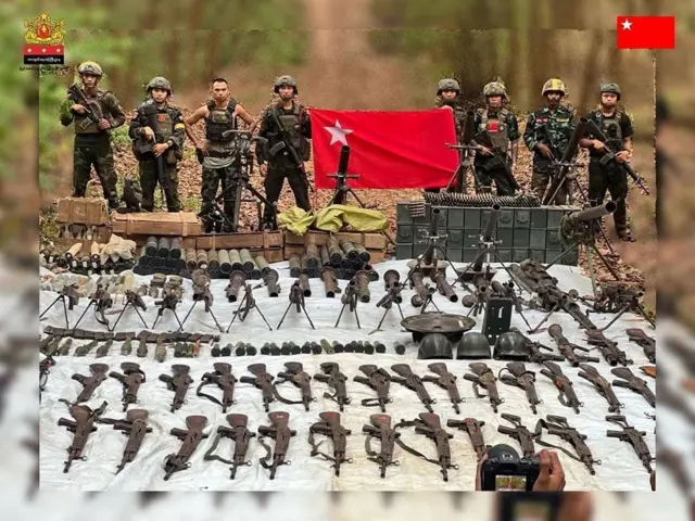 ၂၀၂၅ မေ ၈ ရက်မှာ တော်လှန်ရေးပူးပေါင်းတပ်တွေ သိမ်းခဲ့တဲ့ ခမရ ၅၉၈ က လက်နက်ခဲယမ်းတွေ