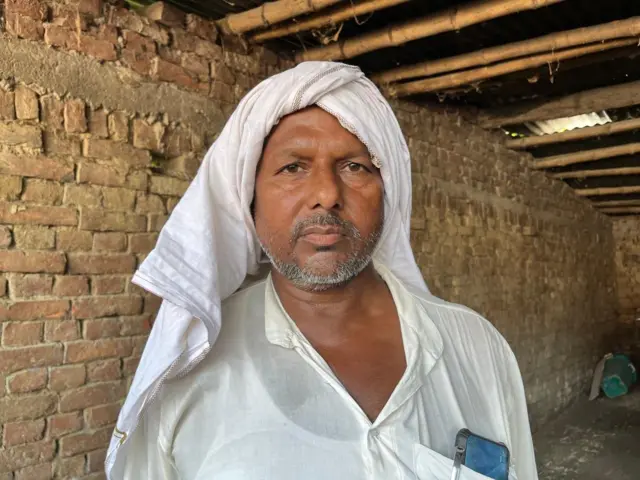 कोल्हुआ ठीकहा पंचायत के मुखिया आस नारायण साह