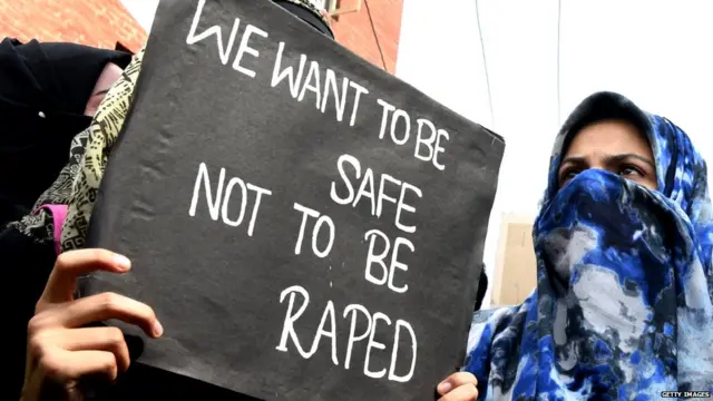 महिलाएं, कठुआ