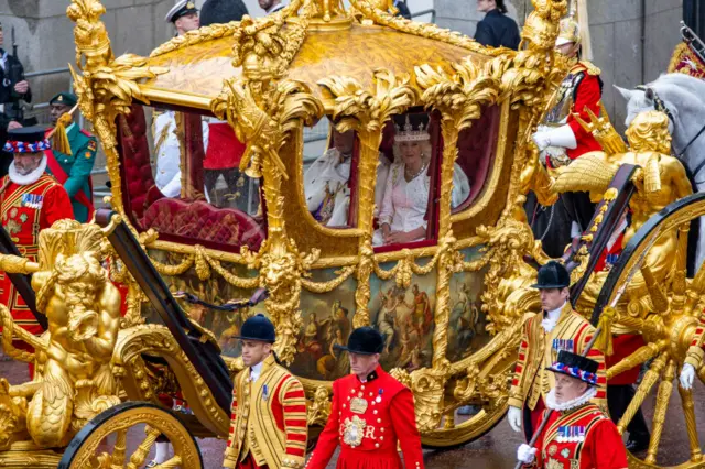 பிரிட்டன் அரசர் முடிசூட்டு விழா