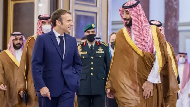 Bin Salmaan iyo Macron