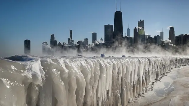미국 중서부의 기온이 25년 만에 가장 낮을 것으로 예상되는 가운데 시카고는 남극보다 더 추울 것으로 예상됐다.
