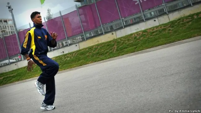 ආබාධිත ක්‍රීඩක ලාල් පුෂ්පකුමාර ලන්ඩන් ඔලිම්පික් උළෙලේ