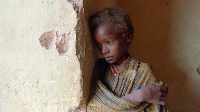 ۱۸۵ زره ماشومان سومالیا کې له لوږې سره مخامخ دي، چې د اټکل له مخې تر راتلونکو څو میاشتو به دا شمېر ۲۷۰زرو ته لوړ شي.