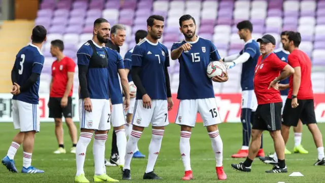 مسعود شجاعی و اشکان دژآگه ستاره ایران در دوره قبل جام ملت‌ها بودند که در این مسابقات دیگر در تیم ملی حضور ندارند