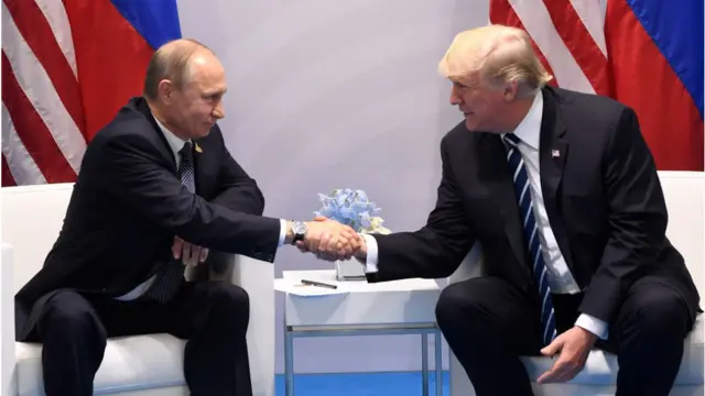 সাবেক মার্কিন প্রেসিডেন্ট ট্রাম্প ও রাশিয়ার রাশিয়ার প্রেসিডেন্ট পুতিন।