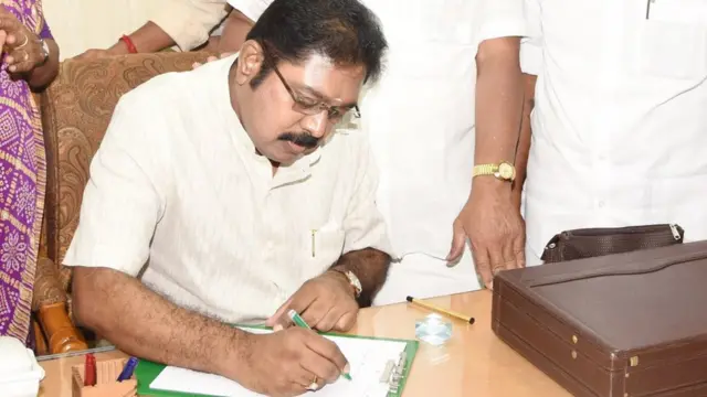 டிடிவி தினகரன்