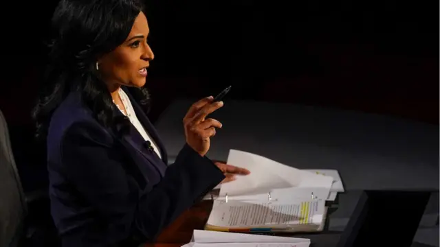 बहस सहजकर्ता क्रिस्टेन वेकर