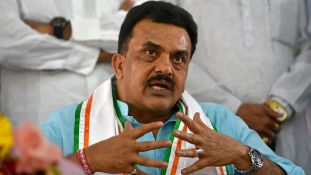 சஞ்சய் நிருபம்.