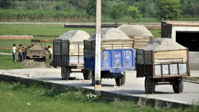 પૂર્વાંચલમાં રેતી માફિયા