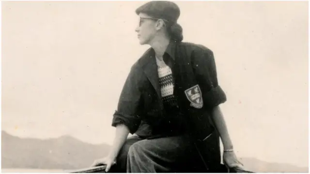 ပျားရည်ဆမ်းခရီးက နတ်မယ်မင်းသမီး