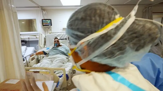 மருத்துவமனையில் அனுமதிக்கப்பட்டுள்ள நோயாளி ஒருவர்