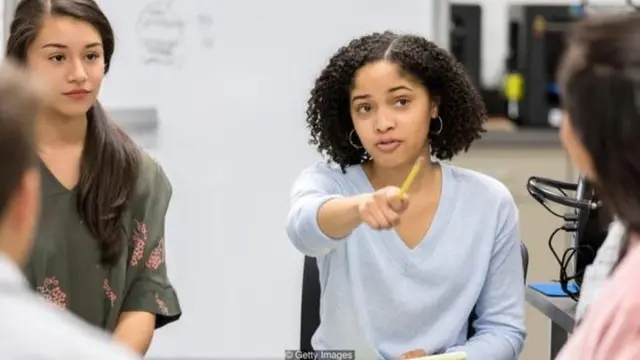 कैसे कुछ लोगों के विचार एक देश का भविष्य तय कर रहे हैं