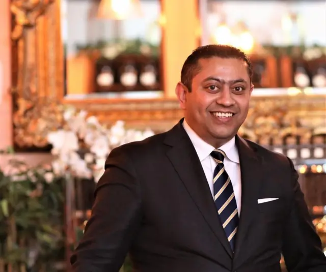 লন্ডন টি এক্সচেঞ্জের কর্ণধার অলিউর রহমান