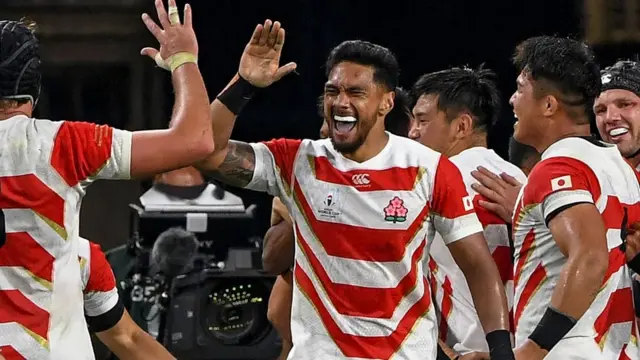 ラグビー日本代表ユニフォーム 2015年 W杯記念 ラグビーW杯にのぞむ