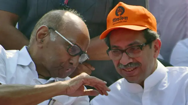 शरद पवार आणि उद्धव ठाकरे 