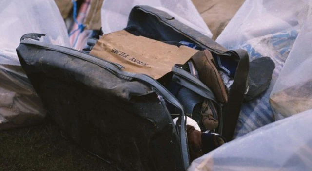 Bagages récupérés dans l'épave