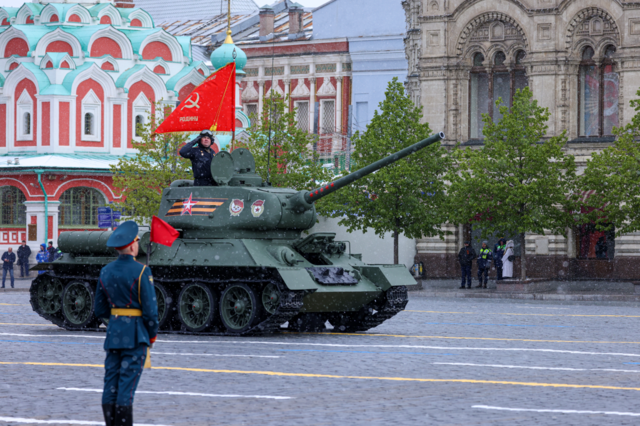 Т-34 на параде