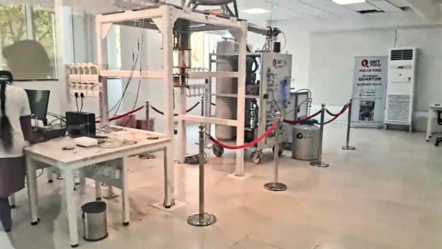 ఎస్ఆర్ఎంలో ఏర్పాటు చేసిన కంప్యూటర్ టెస్ట్ బెడ్స్ పరికరాలు